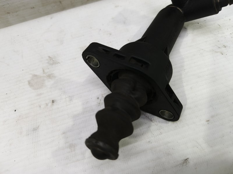 Цилиндр сцеплеия рабочий Skoda Fabia 2008