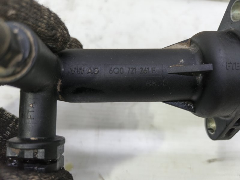 Цилиндр сцеплеия рабочий Skoda Fabia 2008