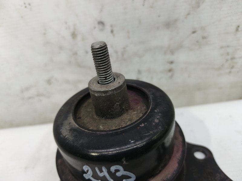 Опора двигателя Skoda Fabia 2008