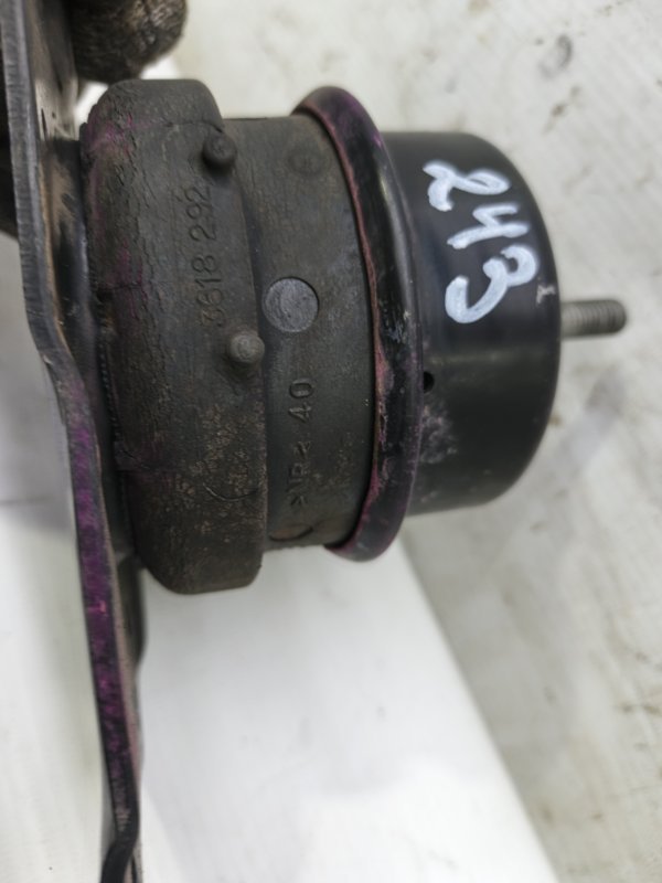 Опора двигателя Skoda Fabia 2008