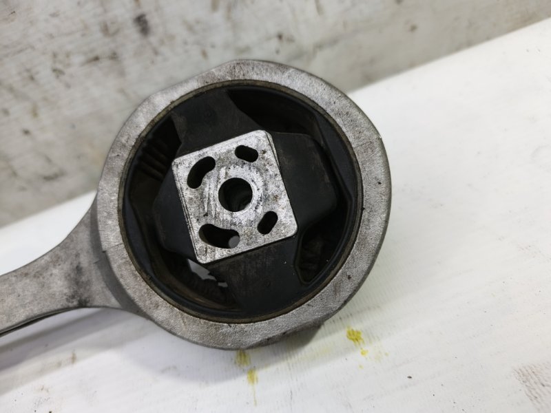 Подушка двигателя Skoda Fabia 2008