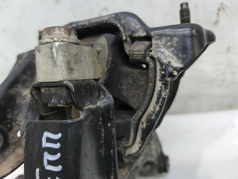 Подушка двигателя Skoda Fabia 2008