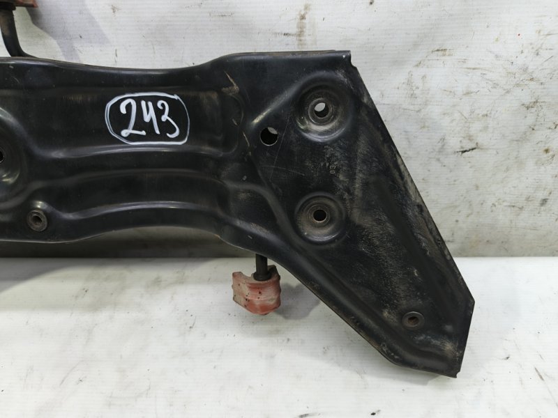 Балка Skoda Fabia 2008