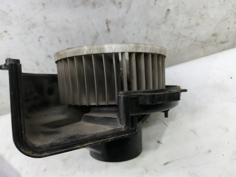 Моторчик печки Skoda Fabia 2008