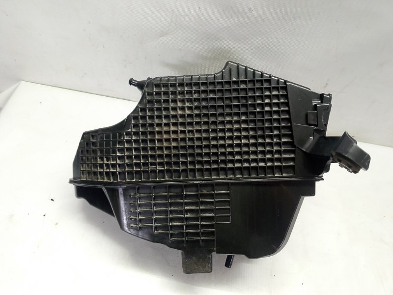 Корпус воздушного фильтра Lada Xray 2021