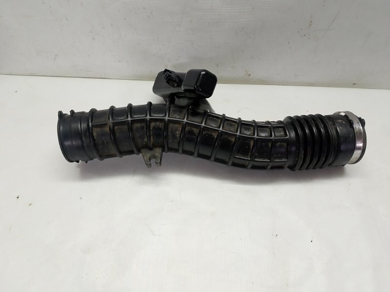 Патрубок воздушного фильтра Lada Xray 2021