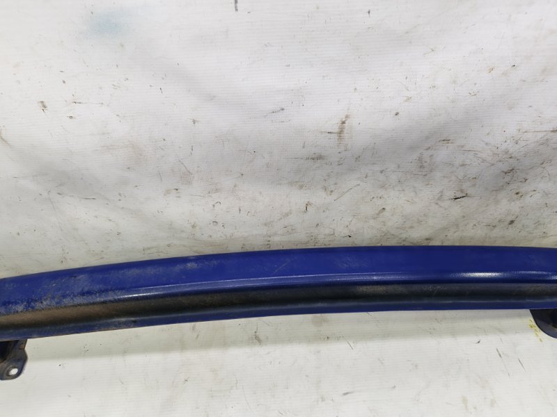 Усилитель бампера Skoda Fabia 2008