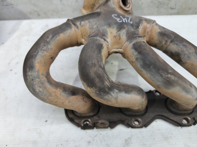 Коллектор выпускной Skoda Fabia 2008