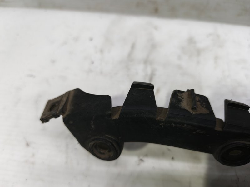 Кронштейн бампера Skoda Fabia 2008