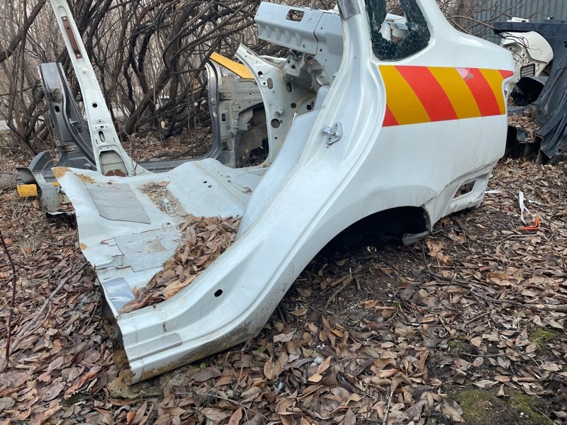 Крыло lada Granta