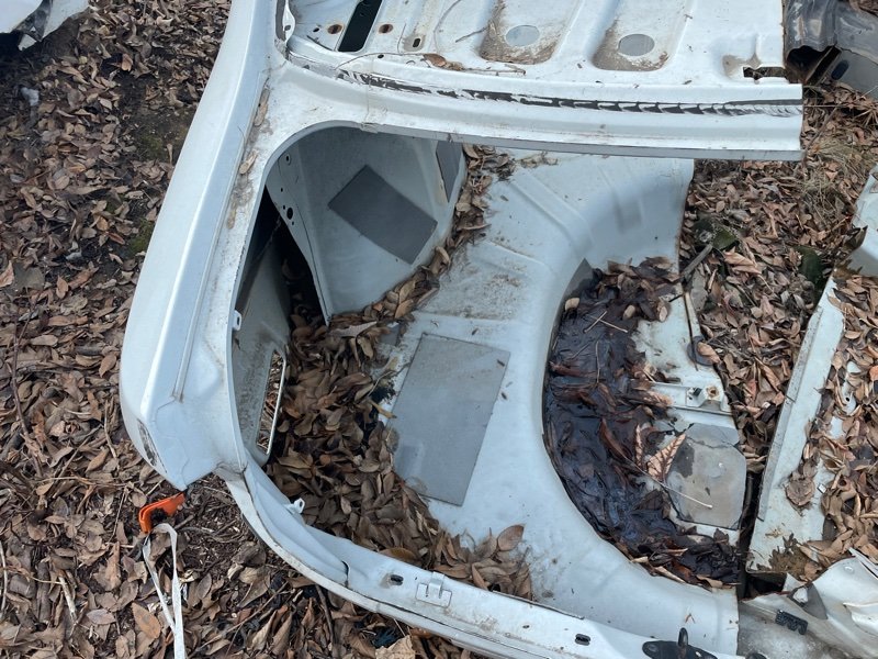 Крыло lada Granta