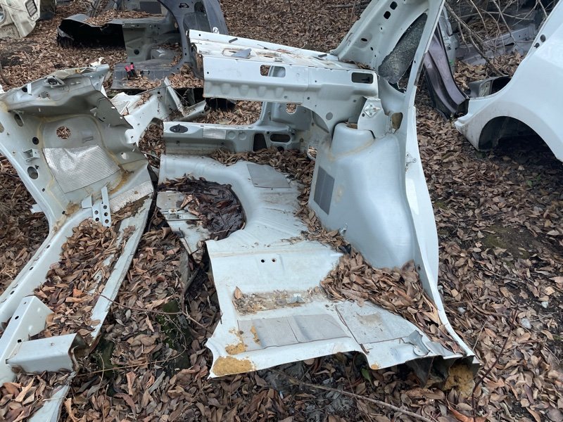 Крыло lada Granta