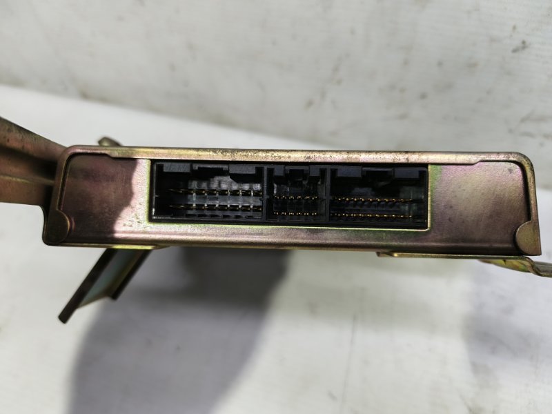 ЭБУ Nissan Primera 1990