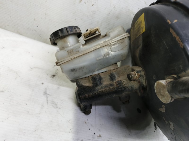 Вакуумный усилитель Nissan Primera 1990