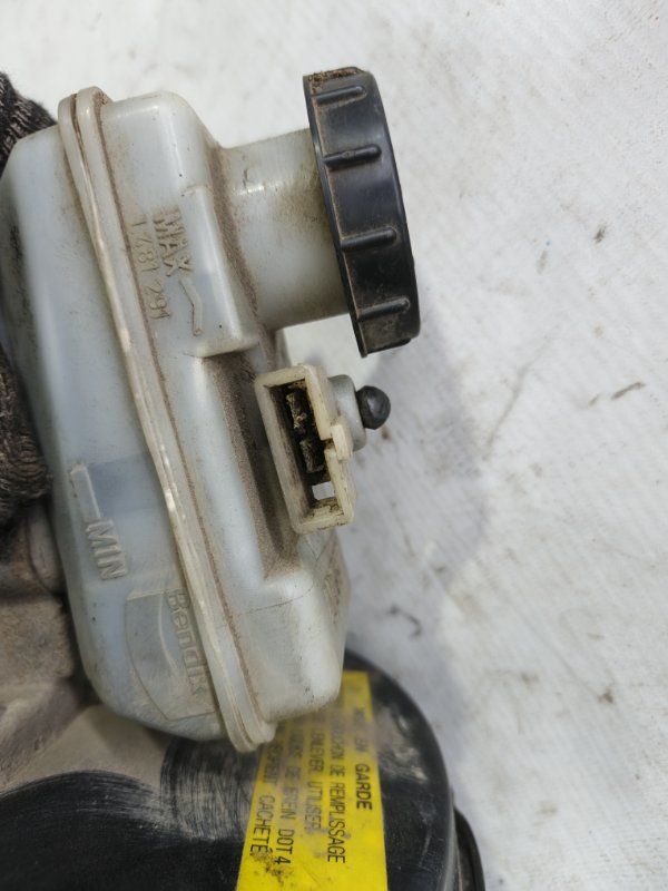 Вакуумный усилитель Nissan Primera 1990