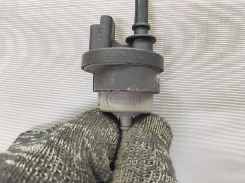 Клапан продувки адсорбера Lada Xray 2021