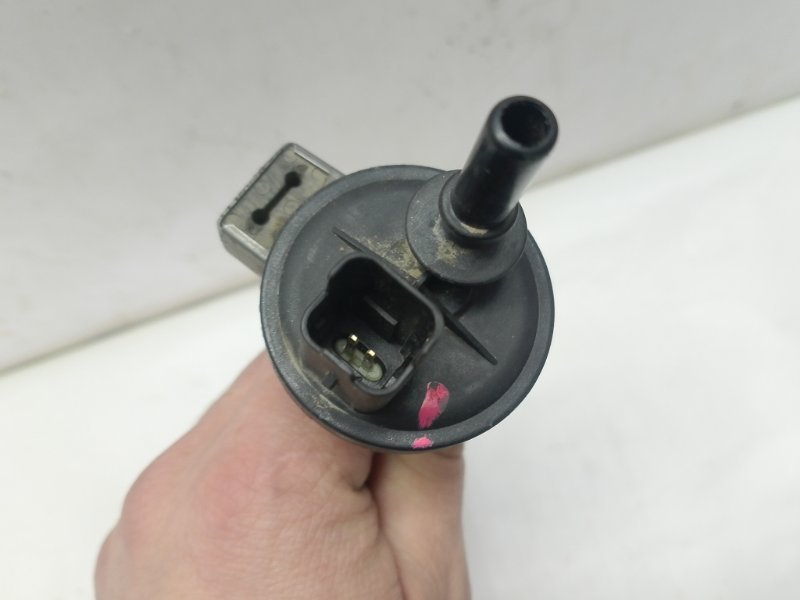 Клапан продувки адсорбера Lada Xray 2021