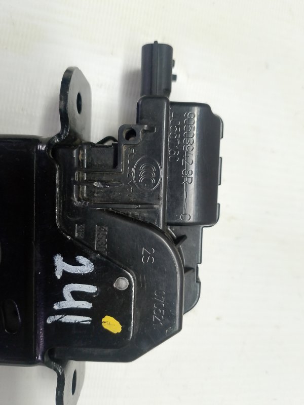 Замок багажника Lada Xray 2021