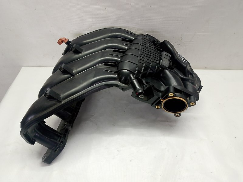 Впускной коллектор Lada Xray 2021