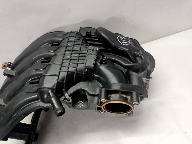 Впускной коллектор Lada Xray 2021