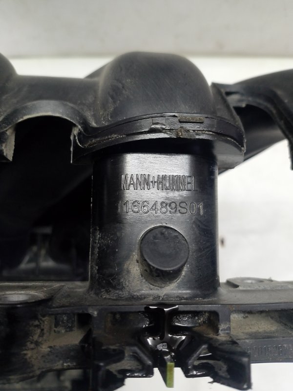 Впускной коллектор Lada Xray 2021