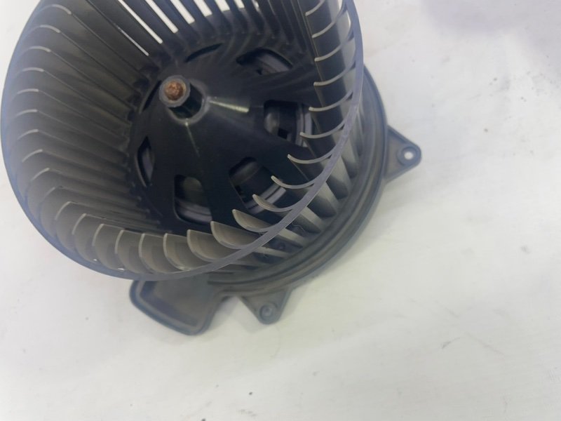 Моторчик печки Mercedes-Benz ML 2006 W 164