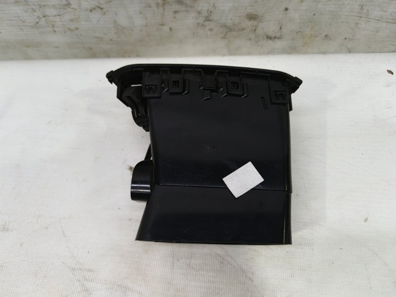 Дефлектор воздушный Lada Xray 2021