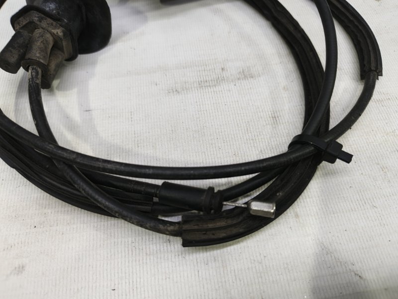 Трос капота Lada Xray 2021