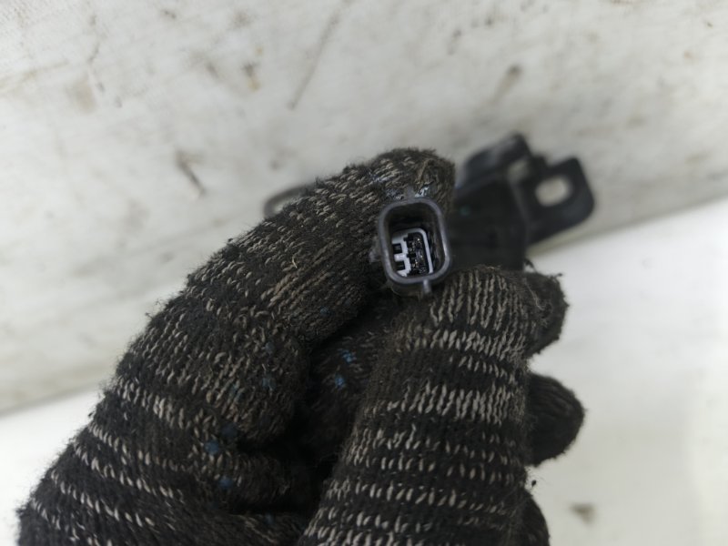 Замок капота Lada Xray 2021