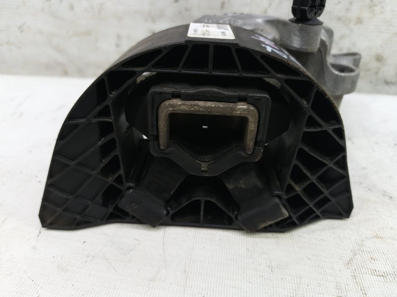 Подушка двигателя Lada Xray 2021