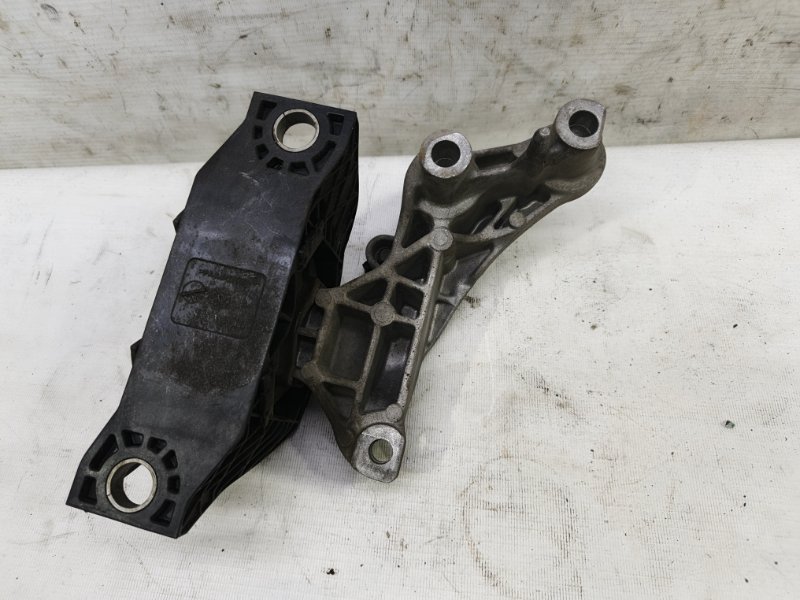 Подушка двигателя Lada Xray 2021