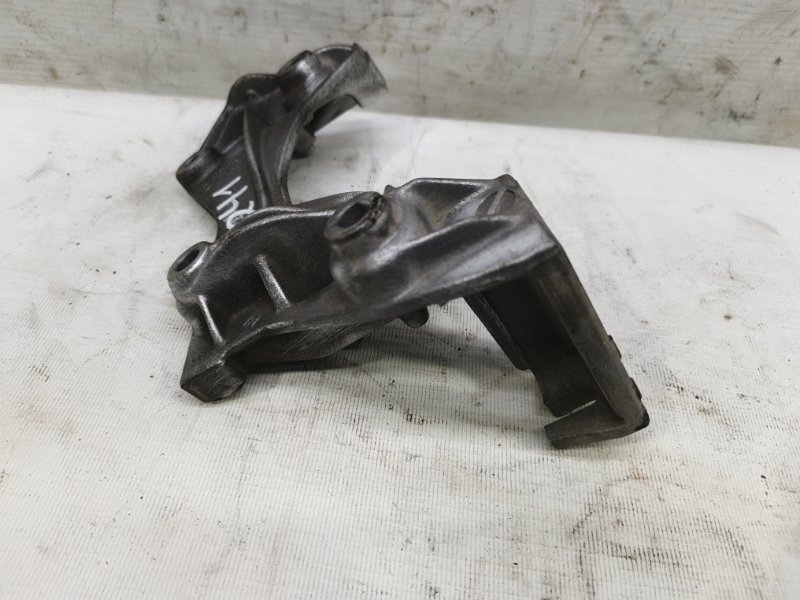 Кронштейн генератора Lada Xray 2021