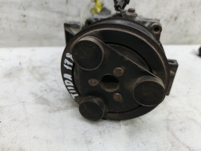 Компрессор кондиционера Nissan Tiida 2007