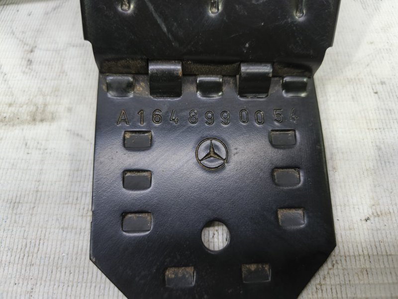 Противооткатный упор Mercedes-Benz ML 2006 W 164