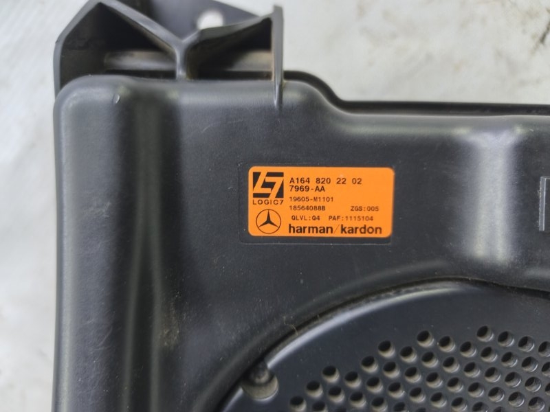 Сабвуфер Mercedes-Benz ML 2006 W 164