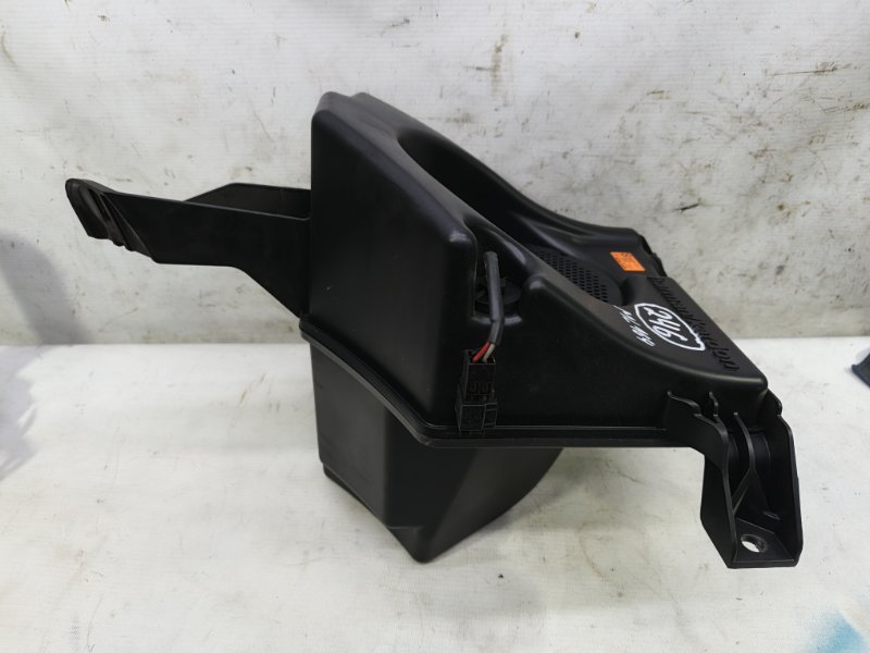 Сабвуфер Mercedes-Benz ML 2006 W 164