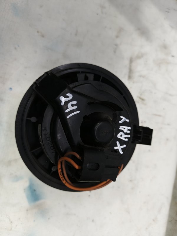 Моторчик печки Lada Xray 2021