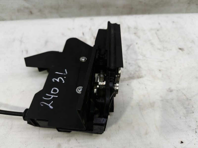 Замок двери lada vesta 2022