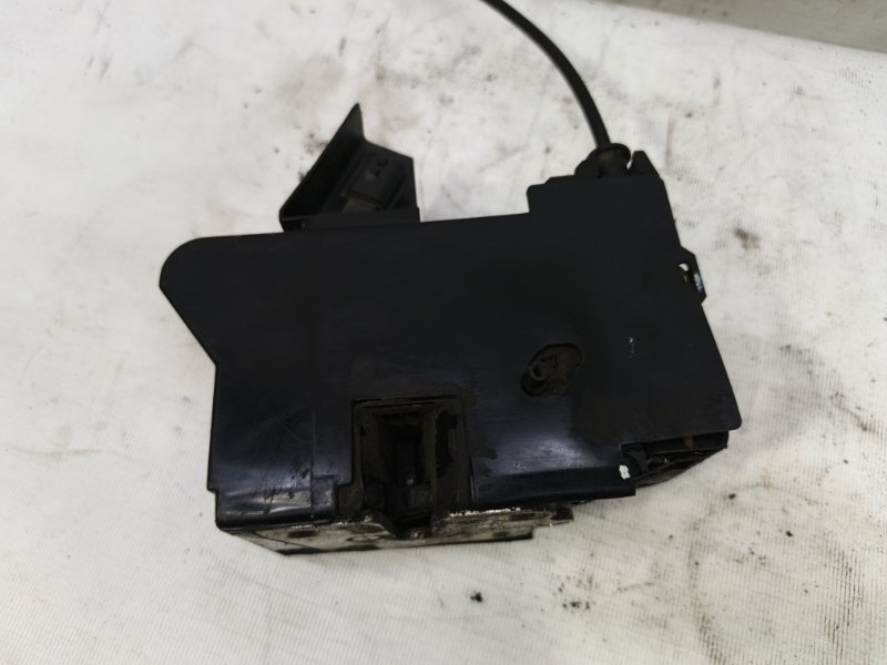 Замок двери lada vesta 2022