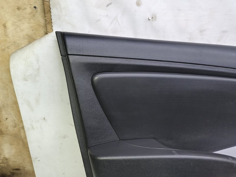 Обшивка двери Hyundai Solaris 2014