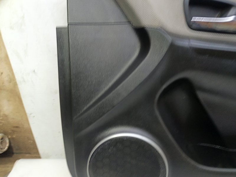 Обшивка двери Chevrolet Cruze 2013