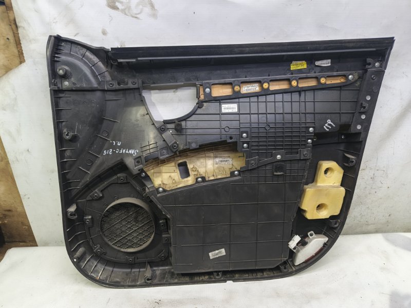 Обшивка двери Hyundai Santa Fe 2011