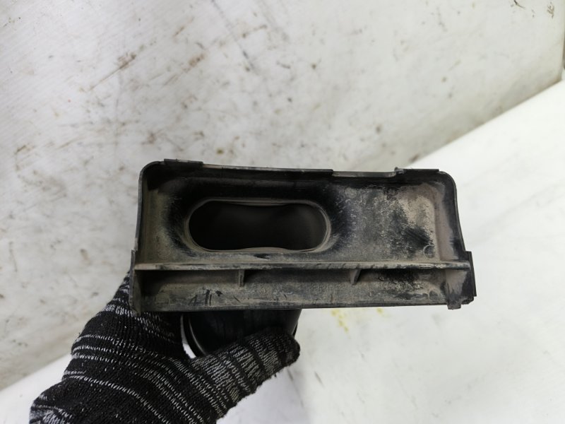 Патрубок воздушного фильтра Skoda Fabia 2008