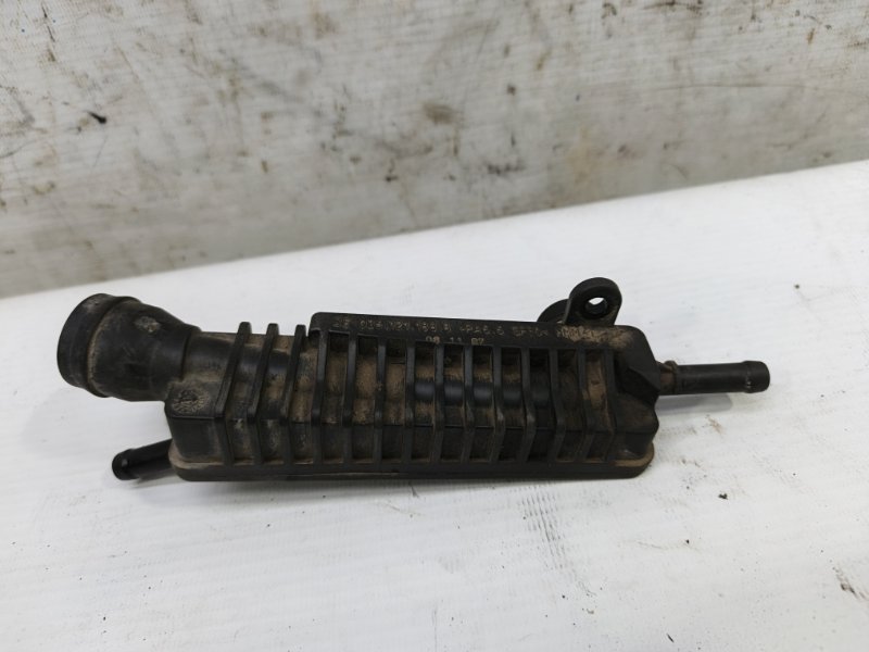 Клапан вентиляции картерных газов Skoda Fabia 2008