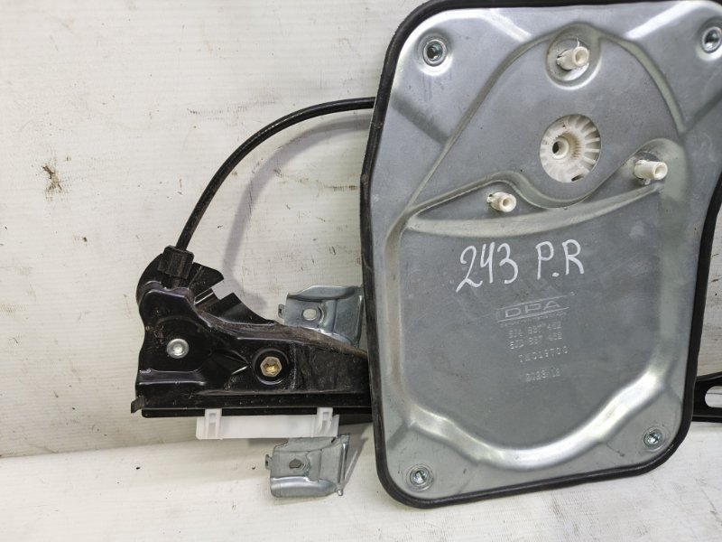 Стеклоподъемник электрический Skoda Fabia 2008