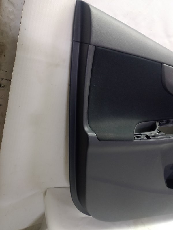 Обшивка двери Toyota Corolla 2008 ZRE152R