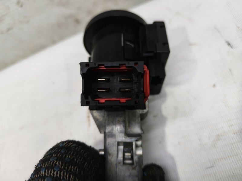 Замок зажигания Lada Xray 2021