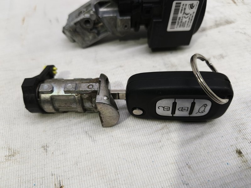 Замок зажигания Lada Xray 2021