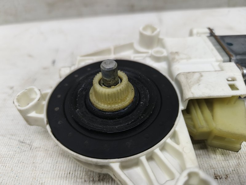 Моторчик стеклоподъемника Mercedes-Benz ML 2006 W 164