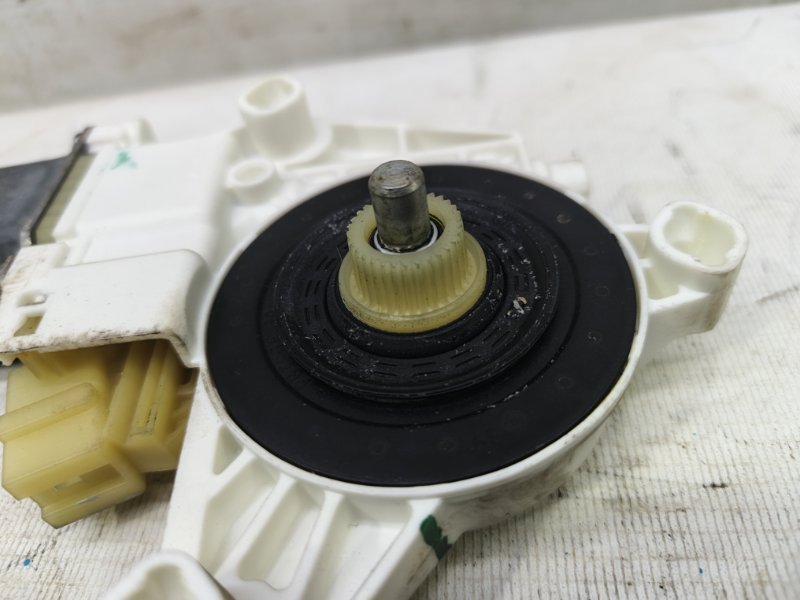 Моторчик стеклоподъемника Mercedes-Benz ML 2006 W 164